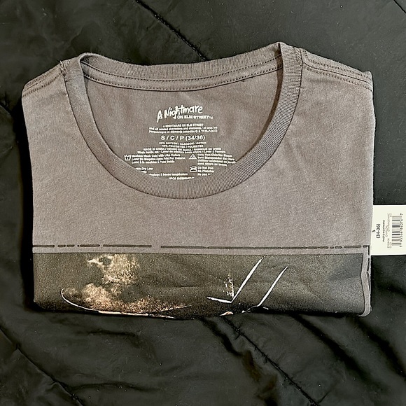 A Nightmare on Elm Street - Gray Freddy Tee Shirt NWT | size Small - Picture 3 of 3
